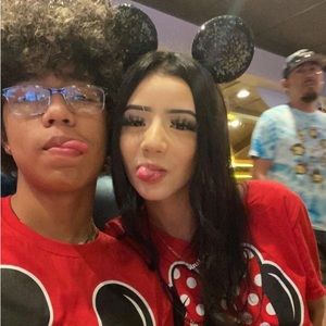 Meet your Posher, Mia